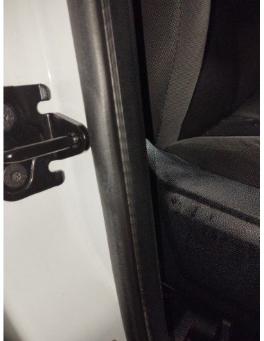 Recambio de gomas contorno puerta para ford kuga (cbv) trend referencia OEM IAM 1761241 D.D 