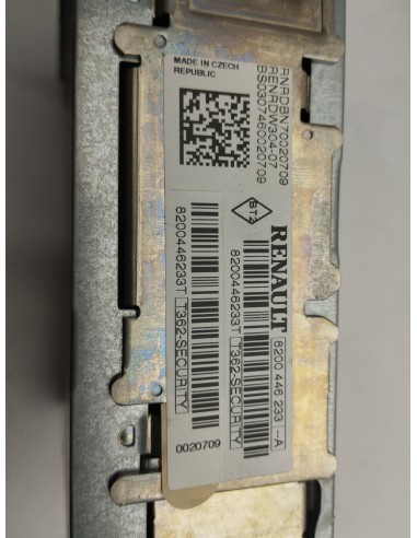 Recambio de sistema audio / radio cd para renault twingo gt referencia OEM IAM 8200446233T  
