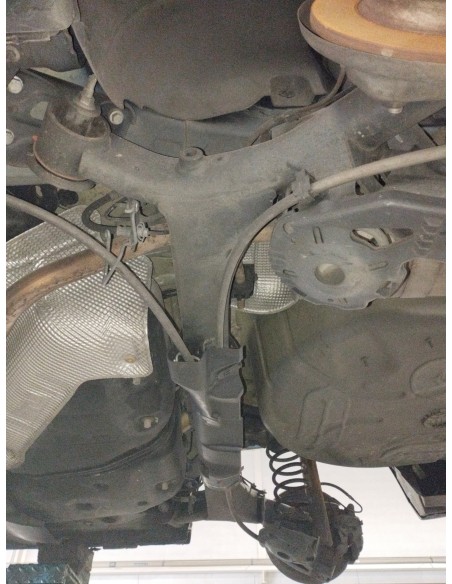 Recambio de puente trasero para peugeot 3008 allure referencia OEM IAM 5148W4  