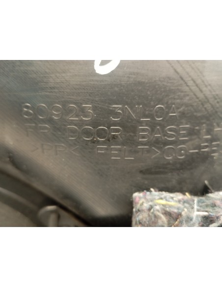 Recambio de guarnecido puerta delantera izquierda para nissan leaf acenta referencia OEM IAM 809013NL0A  
