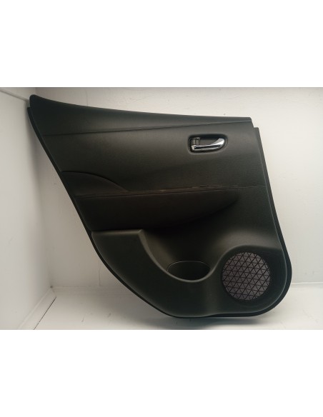 Recambio de guarnecido puerta trasera izquierda para nissan leaf acenta referencia OEM IAM 829013NL0A  