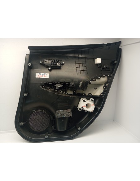 Recambio de guarnecido puerta trasera izquierda para nissan leaf acenta referencia OEM IAM 829013NL0A  