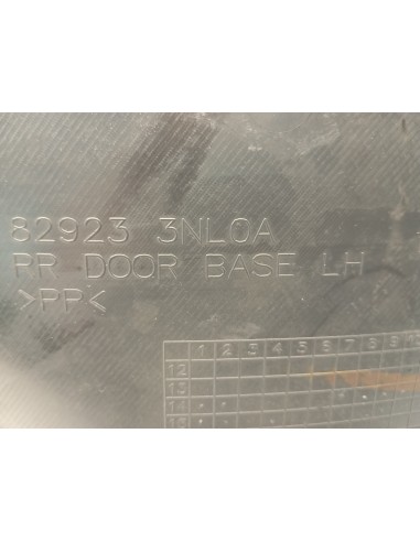 Recambio de guarnecido puerta trasera izquierda para nissan leaf acenta referencia OEM IAM 829013NL0A  