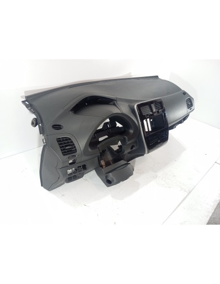 Recambio de salpicadero para nissan leaf acenta referencia OEM IAM 682003NL0A  
