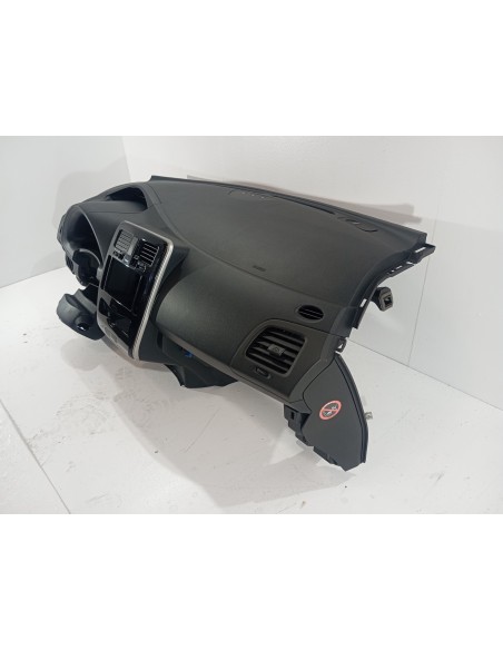 Recambio de salpicadero para nissan leaf acenta referencia OEM IAM 682003NL0A  