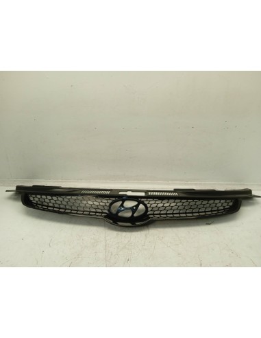 Recambio de rejilla delantera para hyundai i30 2.0 crdi cat referencia OEM IAM MISC2522  