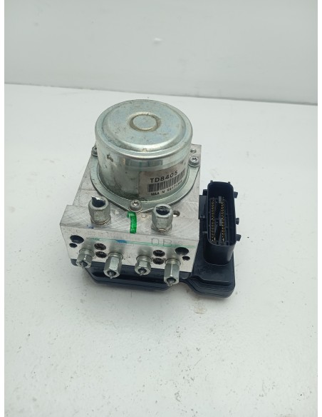 Recambio de abs para nissan leaf acenta referencia OEM IAM 476604NC0B  
