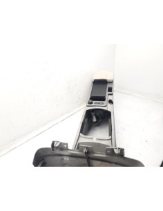 Recambio de apoyabrazos central para volvo c30 2.0 diesel cat referencia OEM IAM  CON CONSOLA  2