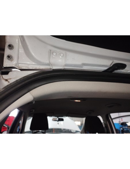 Recambio de gomas contorno puerta para ford kuga (cbv) trend referencia OEM IAM 1768751 MALETERO 