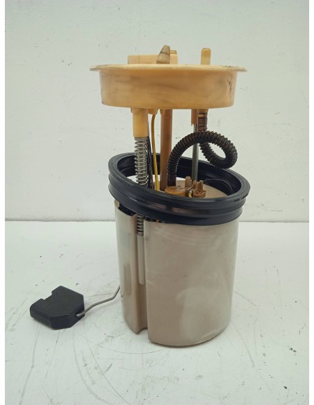 Recambio de bomba combustible para skoda rapid 1.6 tdi dpf referencia OEM IAM 6R0919050K  