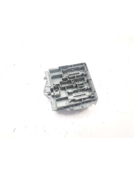 Recambio de caja reles / fusibles para fiat bravo (198) 1.9 8v jtd cat referencia OEM IAM 51775688  