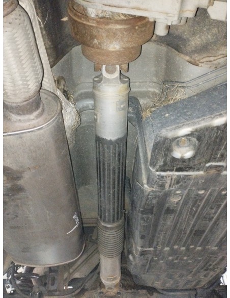 Recambio de transmision central para chrysler jeep gr.cherokee (wh) crd laredo referencia OEM IAM P52853003AF  