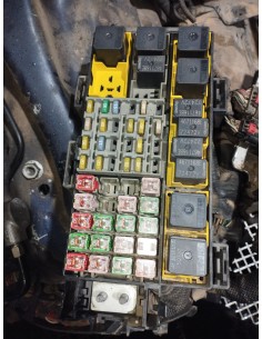 Recambio de caja reles / fusibles para chrysler jeep gr.cherokee (wh) crd laredo referencia OEM IAM 56048661AF  