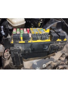 Recambio de caja reles / fusibles para chrysler jeep gr.cherokee (wh) crd laredo referencia OEM IAM 56048661AF   2