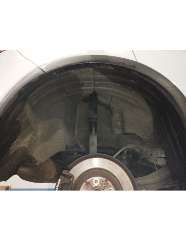 Recambio de paso rueda trasero derecho para ford kuga (cbv) trend referencia OEM IAM 1556747  