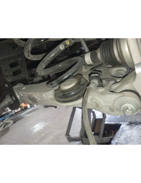 Recambio de brazo suspension inferior trasero derecho para alfa romeo giulia (952) sprint referencia OEM IAM 21039373  