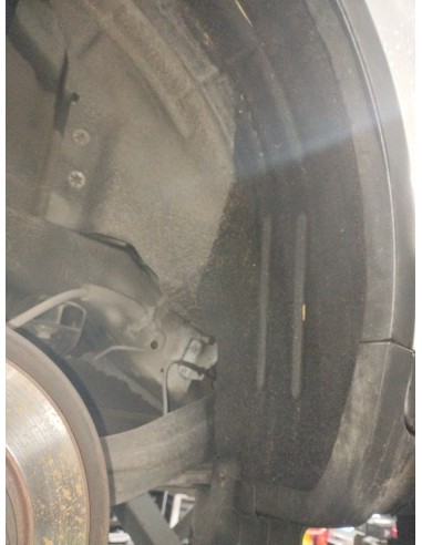 Recambio de paso rueda trasero derecho para ford kuga (cbv) trend referencia OEM IAM 1556747  