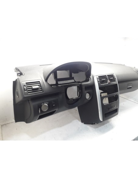 Recambio de salpicadero para mercedes-benz clase a (w169) 2.0 cat referencia OEM IAM   