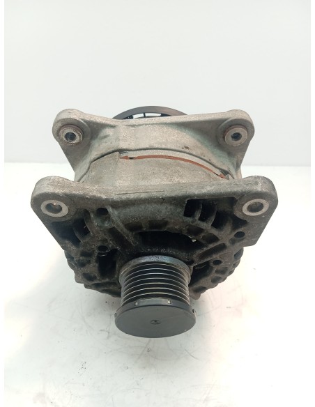 Recambio de alternador para renault scenic ii grand dynamique referencia OEM IAM 8200726639  