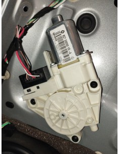 Recambio de elevalunas trasero derecho para renault laguna iii privilege referencia OEM IAM 827000001R  