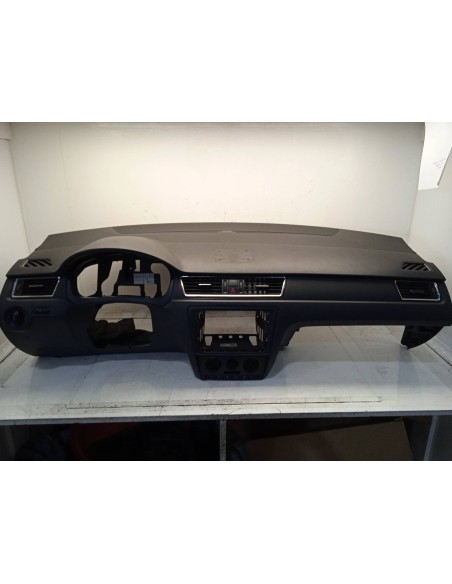 Recambio de salpicadero para seat toledo (kg3) reference referencia OEM IAM 5JA857069  