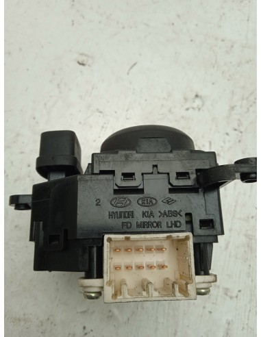 Recambio de mando retrovisor para hyundai i30 1.4 cat referencia OEM IAM   