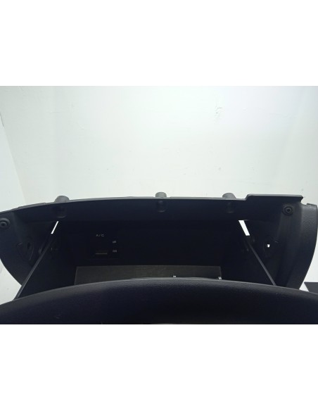 Recambio de guantera para hyundai i30 1.4 cat referencia OEM IAM 2R84540000  
