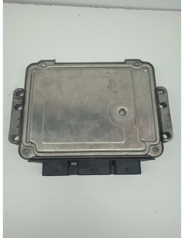 Recambio de centralita motor uce para ford focus berlina (cap) trend referencia OEM IAM 5M5112A650LB  
