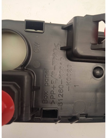 Recambio de luz interior para toyota yaris gr 2021 referencia OEM IAM 81260K0010  