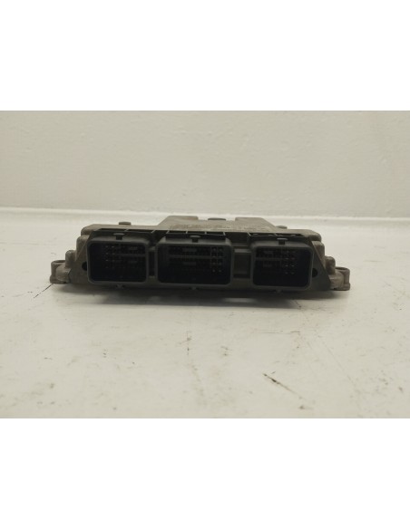Recambio de centralita motor uce para citroën c3 1.4 hdi sx referencia OEM IAM 9658556880  