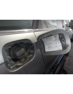 Recambio de tapa exterior combustible para audi a6 berlina (4f2) 3.2 fsi quattro referencia OEM IAM 4F5010400N   2