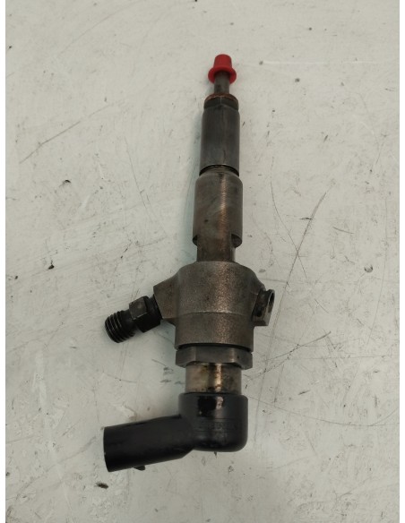 Recambio de inyector para ford fiesta (cbk) ghia referencia OEM IAM 9655304880  