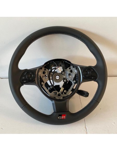 Recambio de volante para toyota gr 86 referencia OEM IAM SU00308864  