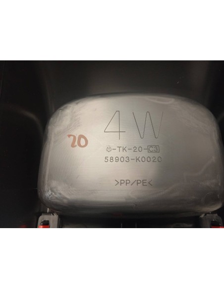 Recambio de consola central para toyota yaris gr 2021 referencia OEM IAM 58903K00220  
