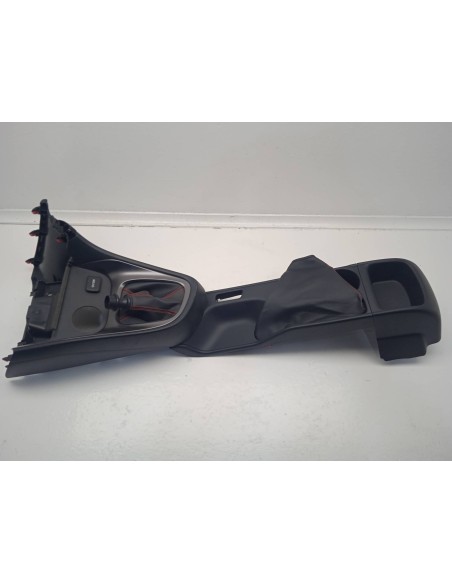 Recambio de consola central para toyota yaris gr 2021 referencia OEM IAM 58903K00220  
