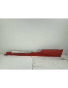 Recambio de estribos laterales para ferrari 458 italia italia referencia OEM IAM 81361900 LIGEROS ROCES 