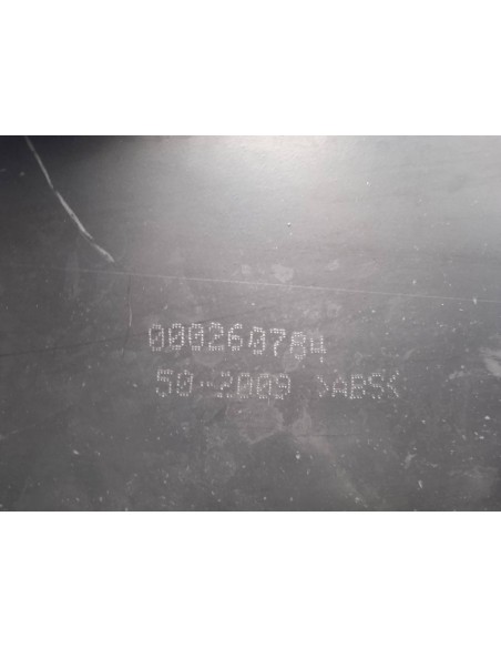 Recambio de plastico para ferrari 458 italia italia referencia OEM IAM 000260784  