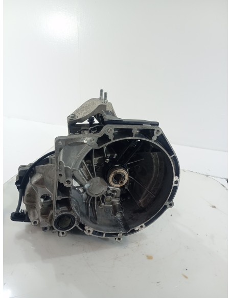 Recambio de caja cambios para ford fiesta (cb1) ambiente referencia OEM IAM AA6R7002BBB  
