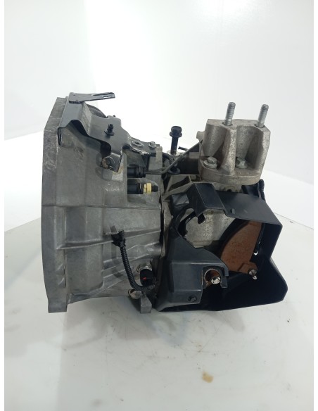 Recambio de caja cambios para ford fiesta (cb1) ambiente referencia OEM IAM AA6R7002BBB  