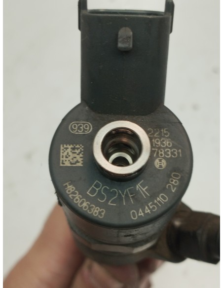 Recambio de inyector para renault scenic ii grand dynamique referencia OEM IAM 0445110280  