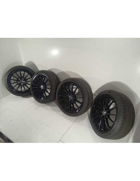 Recambio de juego llantas para toyota yaris gr 2021 referencia OEM IAM 4261152C90  