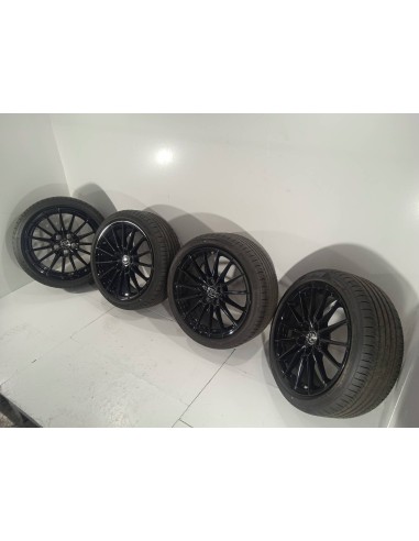 Recambio de juego llantas para toyota yaris gr 2021 referencia OEM IAM 4261152C90  