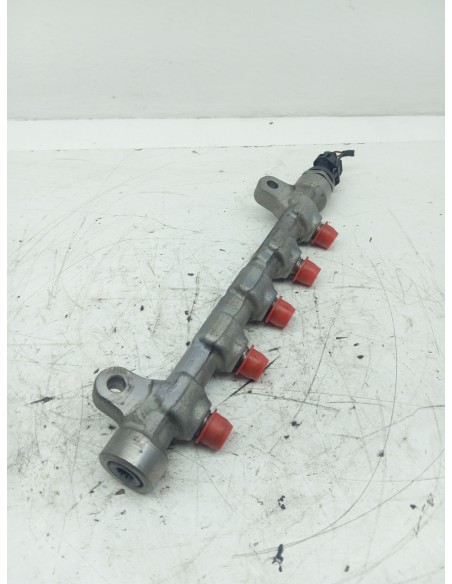 Recambio de rampa inyectora para hyundai ix35 tecno star 2wd referencia OEM IAM 314002A420  