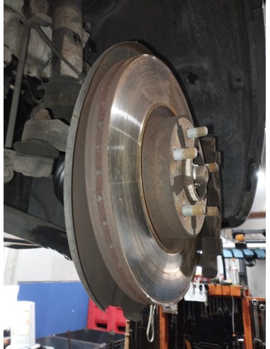 Recambio de mangueta delantera derecha para ford kuga (cbv) trend referencia OEM IAM 1674670  