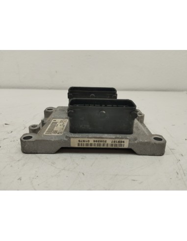 Recambio de centralita motor uce para opel astra h ber. edition referencia OEM IAM 55558787  