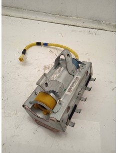 Recambio de airbag delantero derecho para toyota yaris 1.4 turbodiesel cat referencia OEM IAM 306807810   2