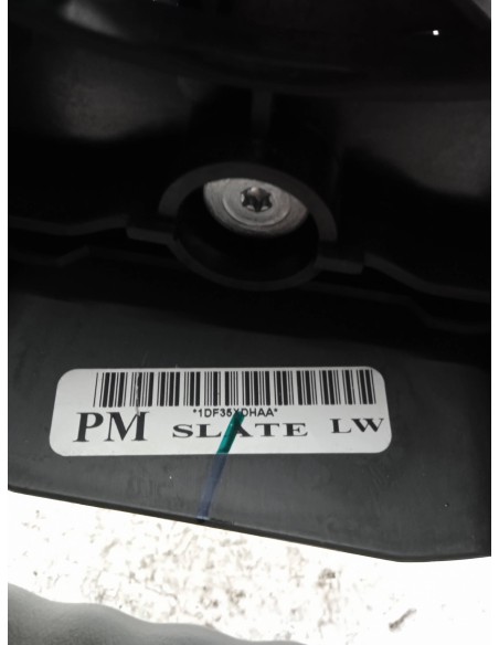 Recambio de volante para dodge caliber 2.0 16v crd cat referencia OEM IAM 1DF35XDHAA  