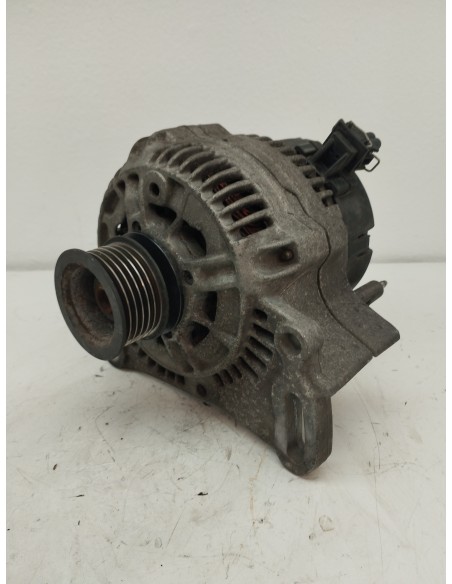 Recambio de alternador para seat ibiza (6k) se referencia OEM IAM 0123310020  