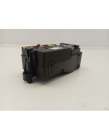 Recambio de caja reles / fusibles para opel astra k lim. 5türig dynamic referencia OEM IAM 15533697  