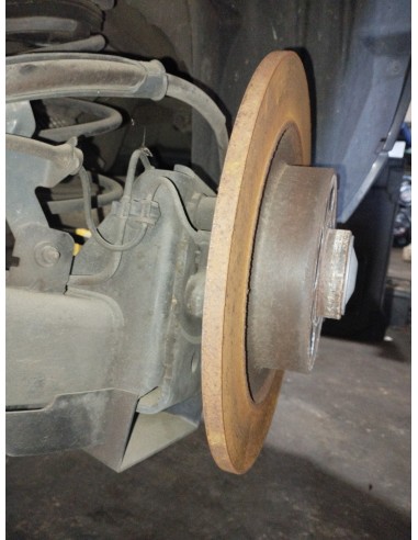Recambio de mangueta trasera izquierda para renault laguna iii expression referencia OEM IAM 430190015R  